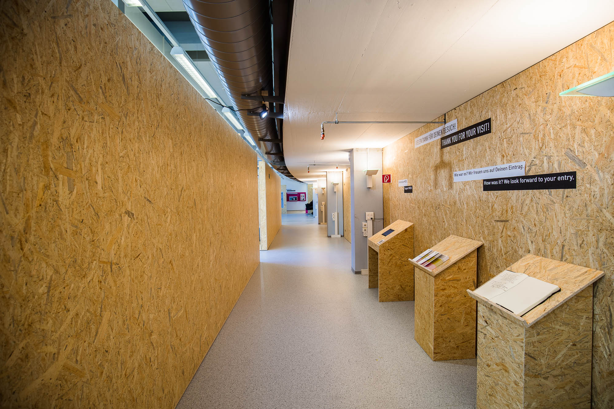 Export x3 1DX23264 Business 2020 Opening MOBI